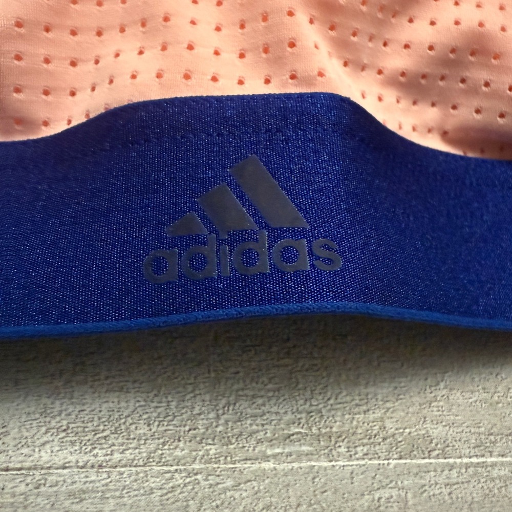 Adidas Size Medium Strappy Sports Bra Peach Navy White‎ Lined Cups Cool Back - Picture 3 of 7